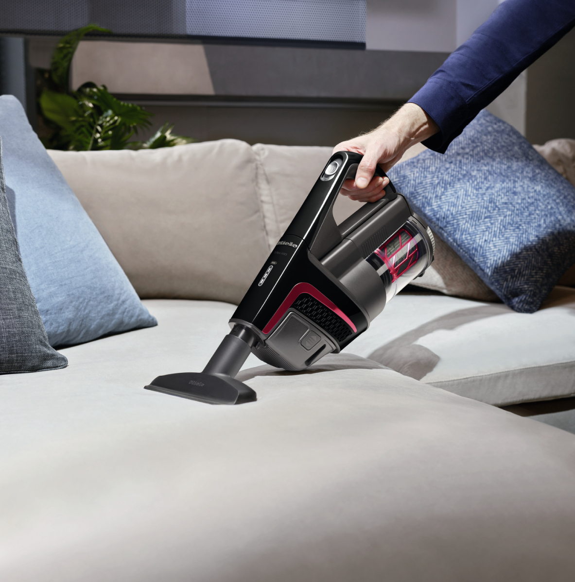 Odkurzacz akumulatorowy Triflex HX1 Facelift - SMUL1 ObsidianBlack Miele - obrazek 2