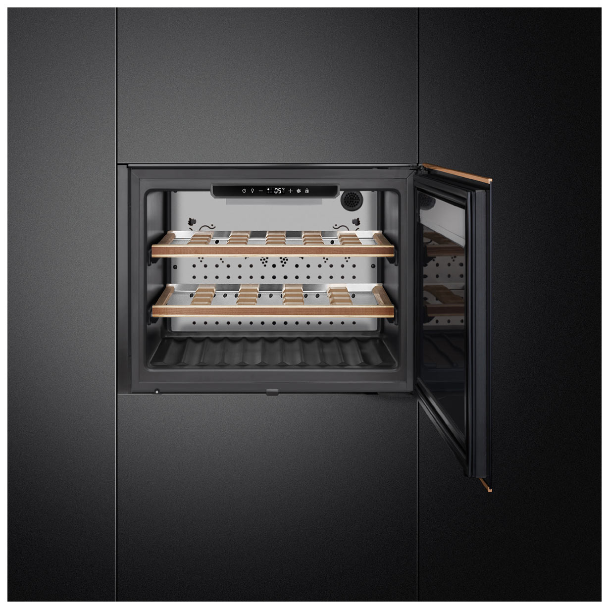 Chłodziarka na wino SMEG CVI621NR3 Dolce Stil Novo - obrazek 5